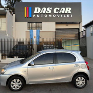 Toyota Etios 1.5 Xs 5 Puertas M/t 2015 1167468820